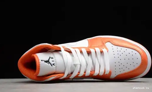 Jordan DM3531-800 Orange 1 Mid DM3531-800 Metallic 0515